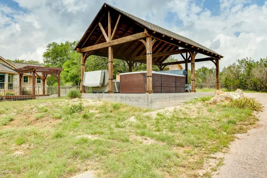 201 Thomas Ridge Rd, Burnet, TX 78611 - Image #3