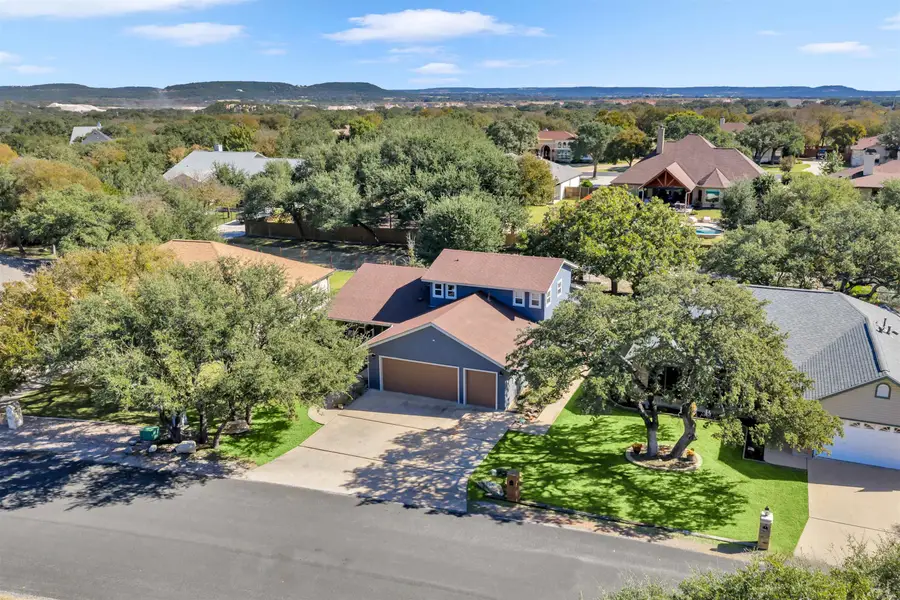 207 Fox Xing, Burnet, TX 78611 - Image #3