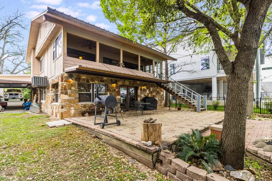 320 Harris Loop, Kingsland, TX 78639 - Image #2