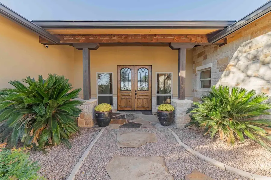 106 Kelley Lane, Horseshoe Bay, TX 78657 - Image #3