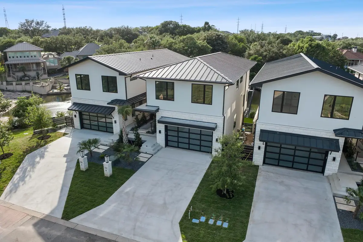 701-B Hi Circle North Drive, Horseshoe Bay, TX 78657-0000 - Image #1