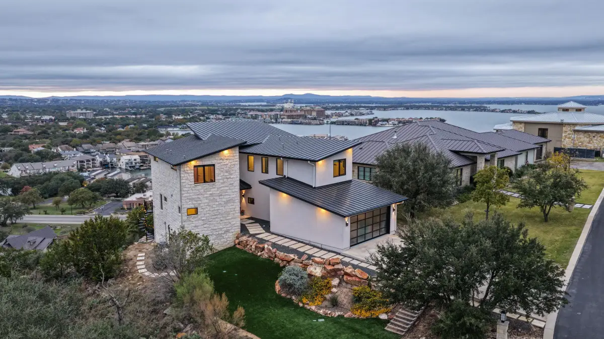 209 Dalton Cir, Horseshoe Bay, TX 78657 - Image #1