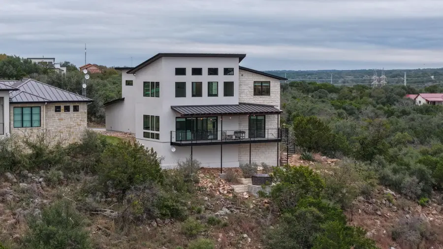 209 Dalton Cir, Horseshoe Bay, TX 78657 - Image #3