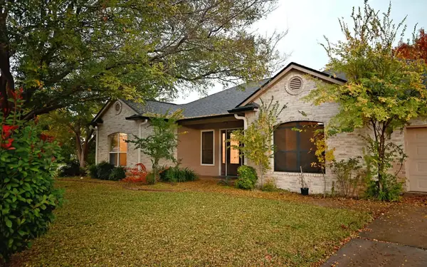 87 Firestone Place, Meadowlakes, TX 78654