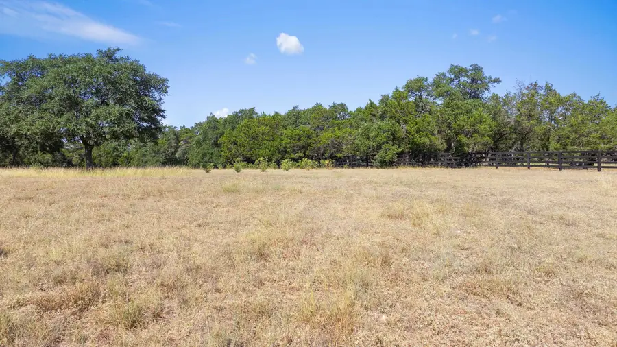 27509 Waterfall Hill Pkwy, Spicewood, TX 78669 - Image #2