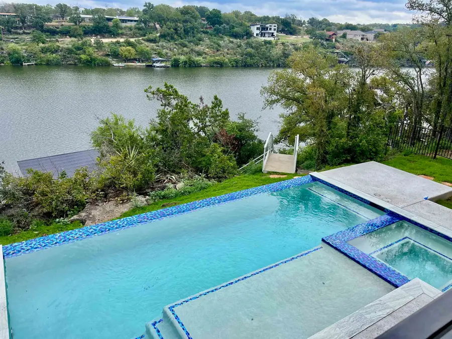 116 Los Escondidos, Marble Falls, TX 78654 - Image #2