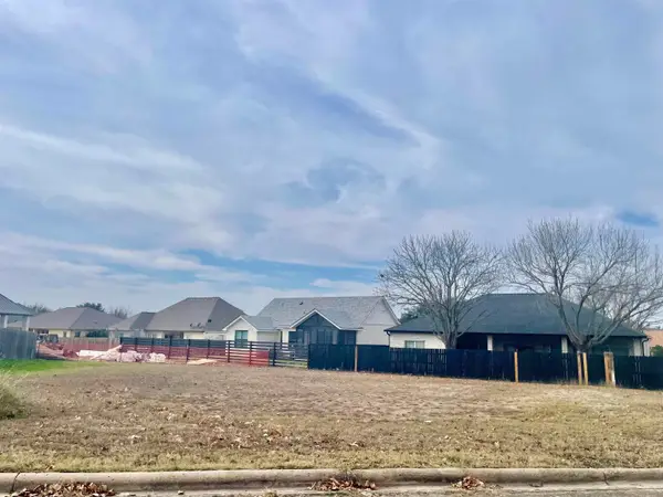 Lot 749-A Spyglass Street, Meadowlakes, TX 78654