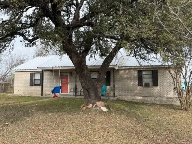 605 E College, Llano, TX 78643 - Image #1