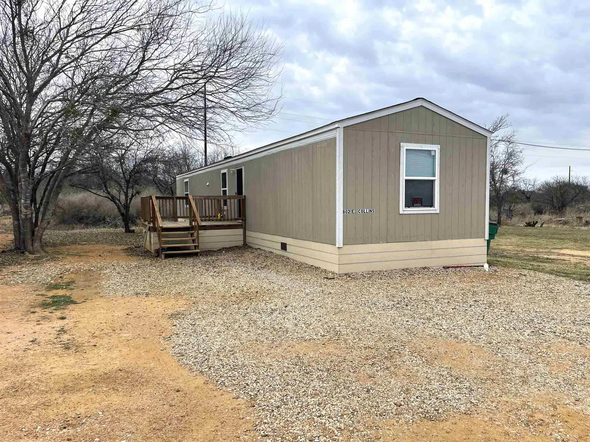 802 Collins, Llano, TX 78643 - Image #1