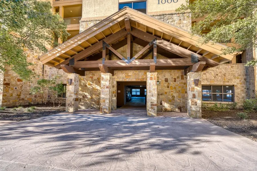 1000 The Cape #24, Horseshoe Bay, TX 78657 - Image #3