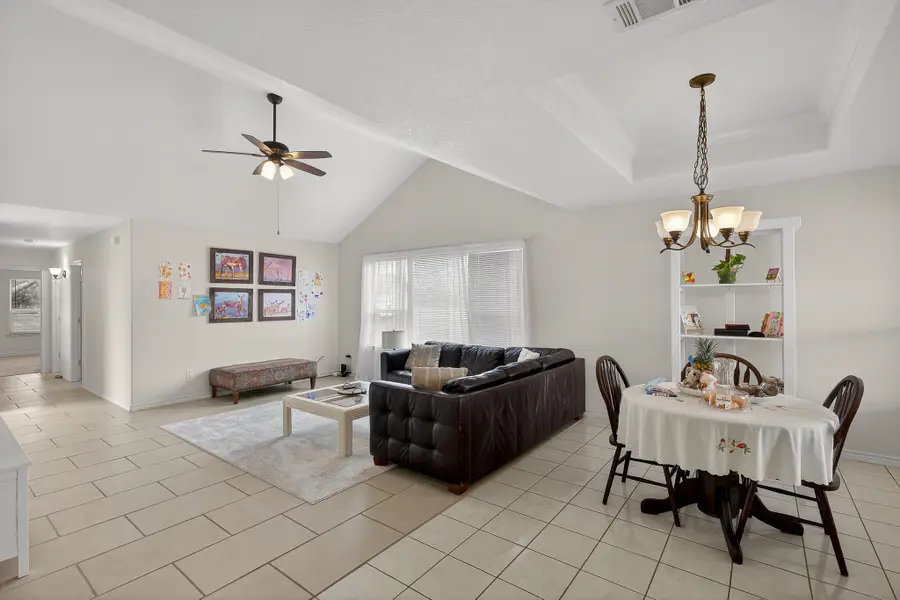 253 Brae Burn Circle, Meadowlakes, TX 78654 - Image #3