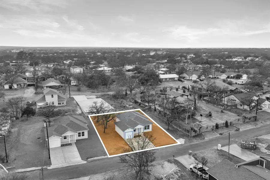 1917 Greenwood Lane, Kingsland, TX 78639 - Image #2