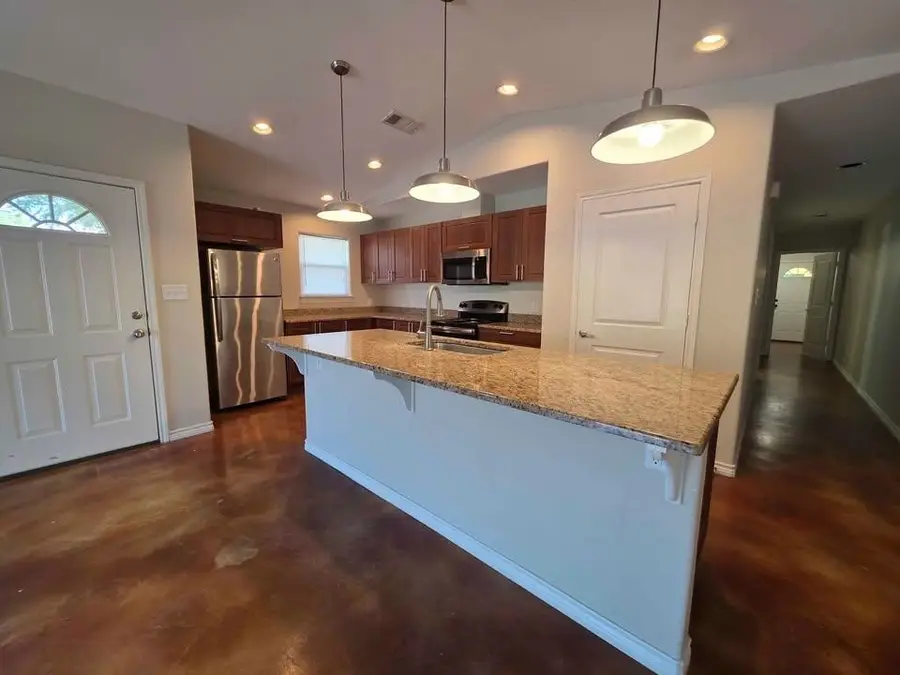 511 A Avenue K, Marble Falls, TX 78654 - Image #2