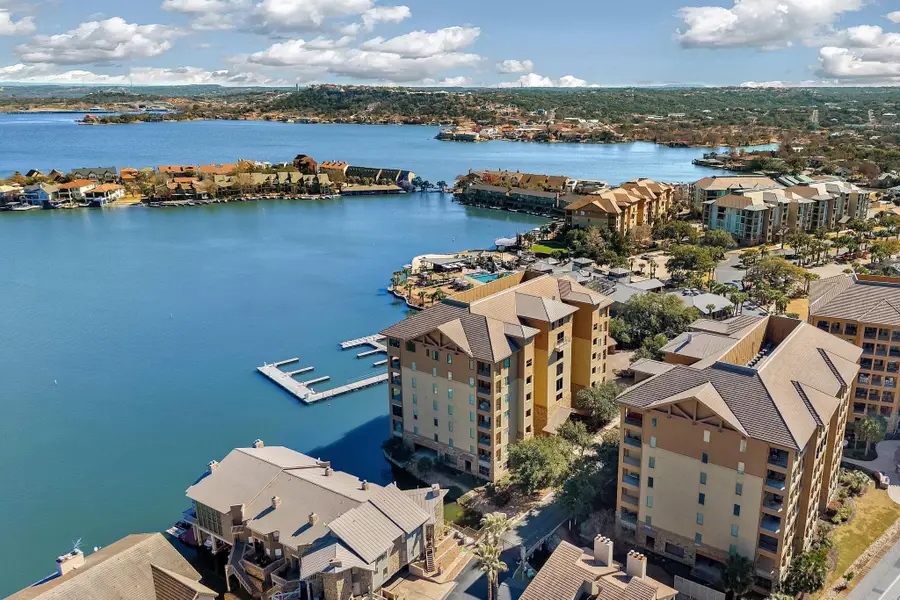 1001 The Cape #16, Horseshoe Bay, TX 78657 - Image #2