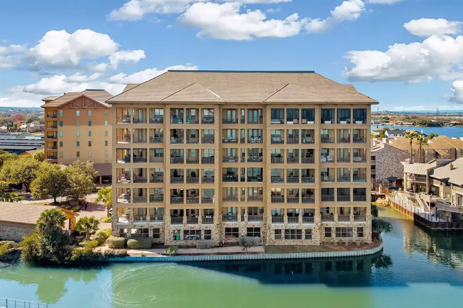 1001 The Cape #16, Horseshoe Bay, TX 78657 - Image #3