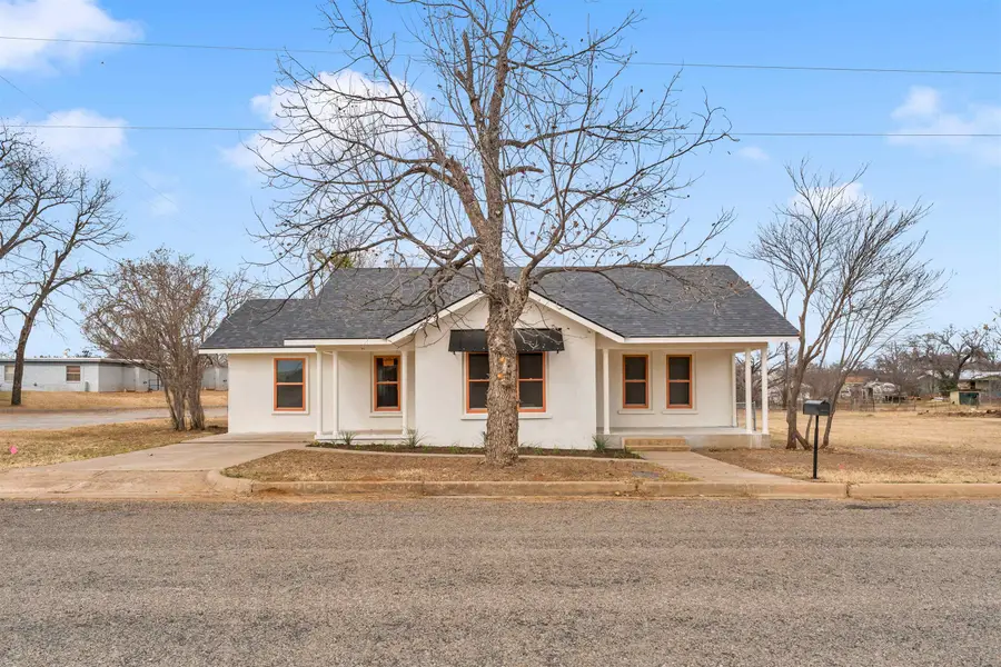 601 E Green Street, Llano, TX 78643 - #3