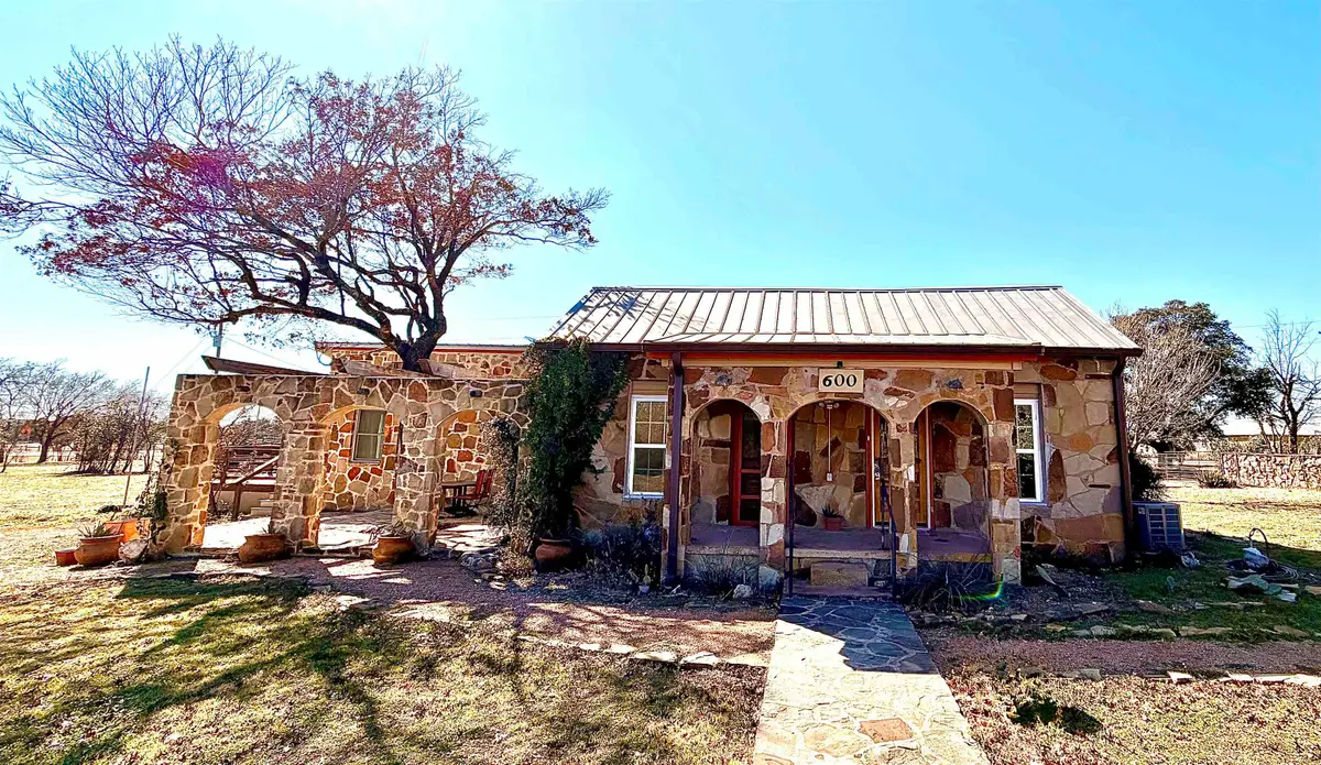 600 W Railway Street, Lometa, TX 76853 - Image #1