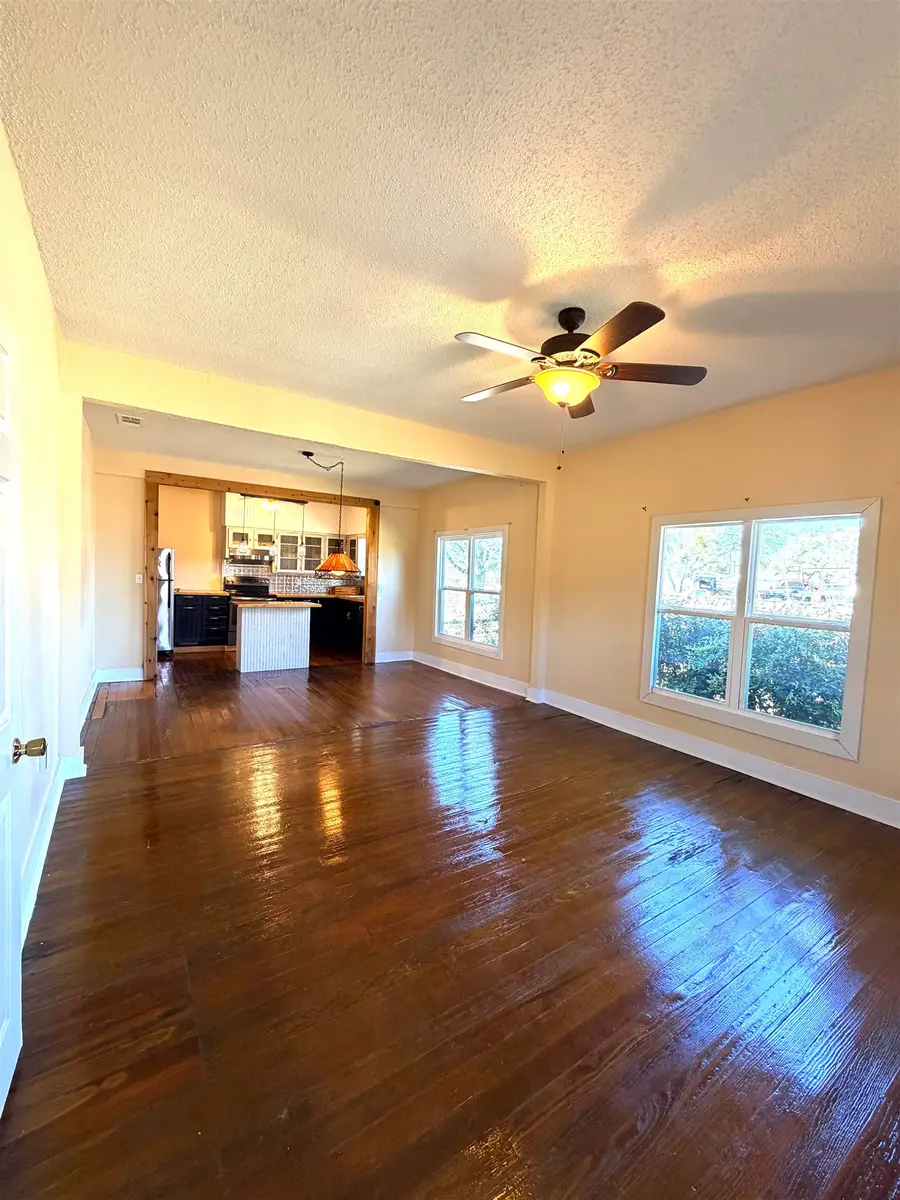 600 W Railway Street, Lometa, TX 76853 - Image #2