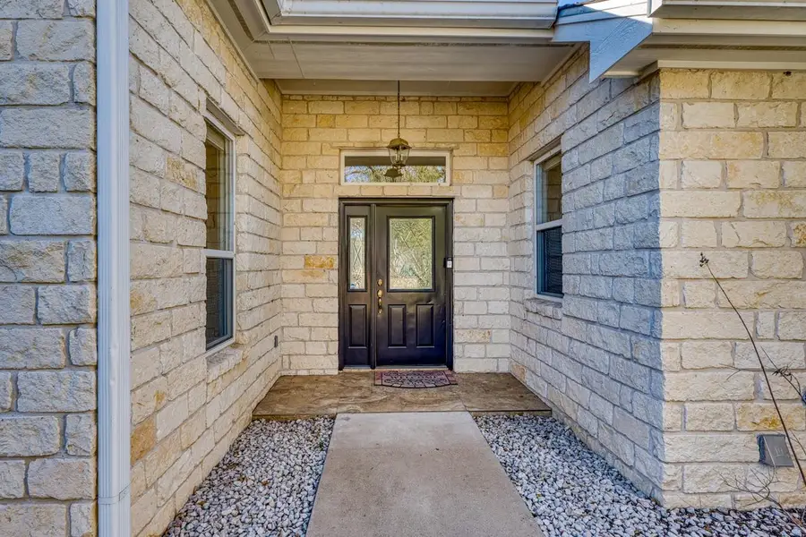 2804 Oak Ridge Drive, Horseshoe Bay, TX 78657 - Image #3