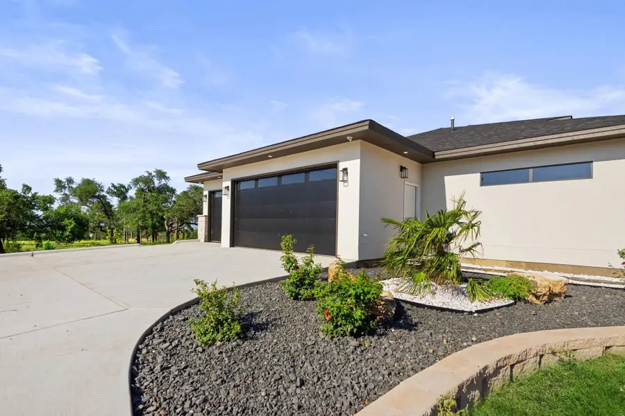 583 Comanche Ridge, Round Mountain, TX 78663-0000 - Image #3