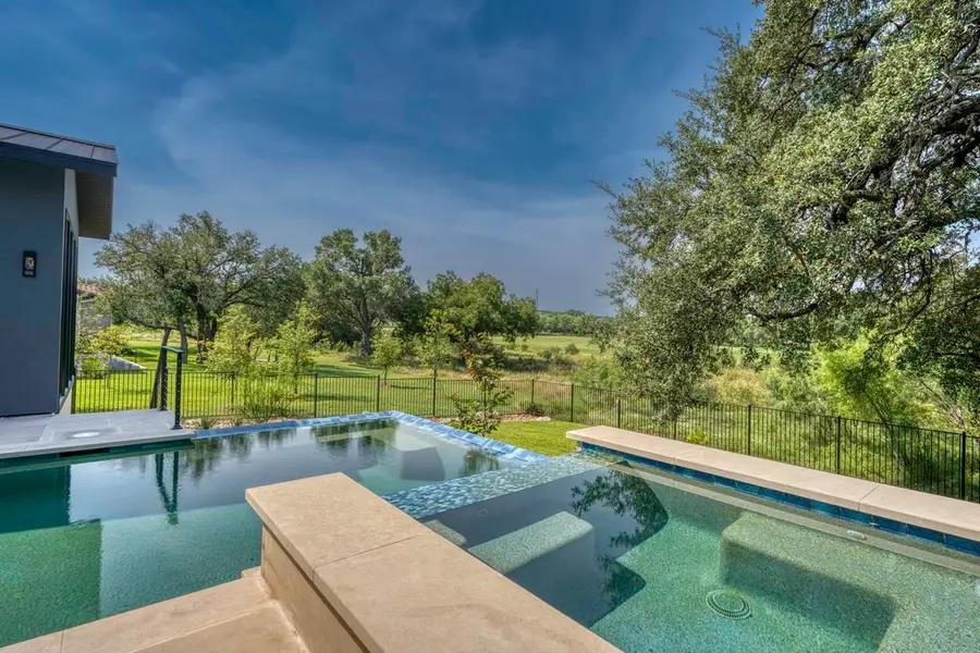 111 Orange Plume, Horseshoe Bay, TX 78657 - #2