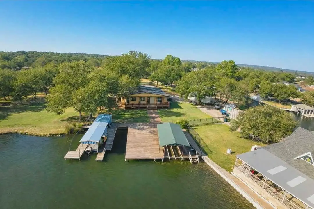 114 Shady Circle Dr, Sunrise Beach Village, TX 78643 - #1