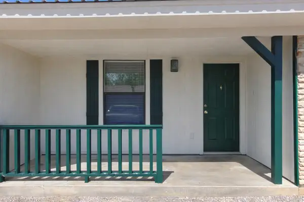 902 Lewis, Burnet, TX 78611