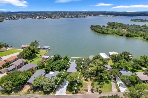 2814 Lakeview Drive, Granite Shoals, TX 78654