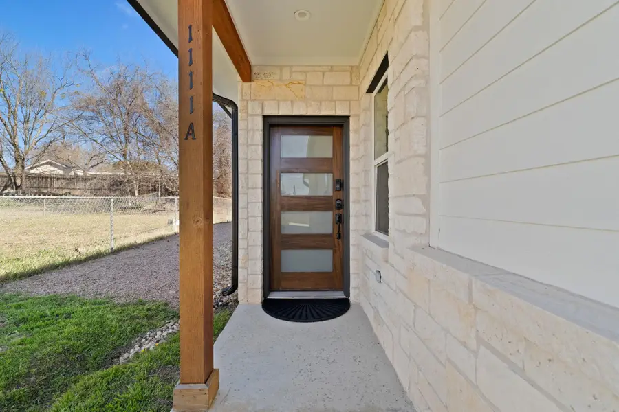 1111 A Cedar Dr, Marble Falls, TX 78654 - #3