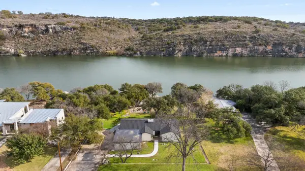 1204 Los Escondidos Street, Marble Falls, TX 78654
