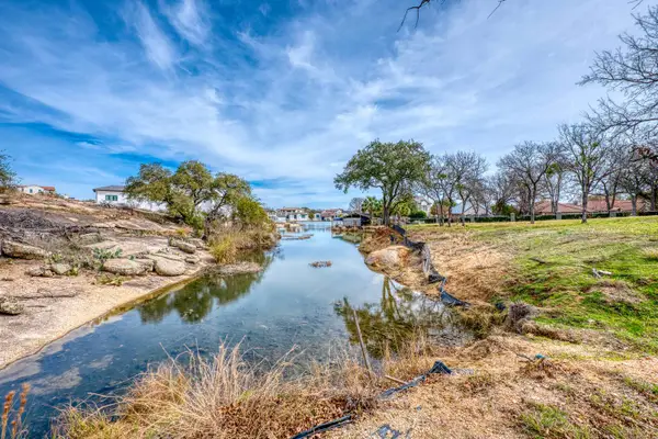 110 Moon Isle, Horseshoe Bay, TX 78657-0000