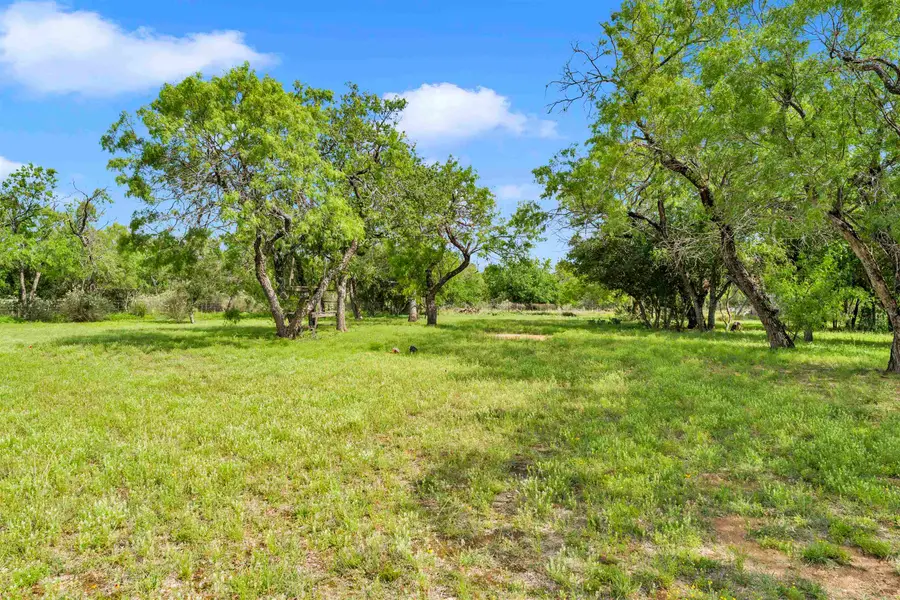 120 Zurita Trl, Marble Falls, TX 78654 - #2