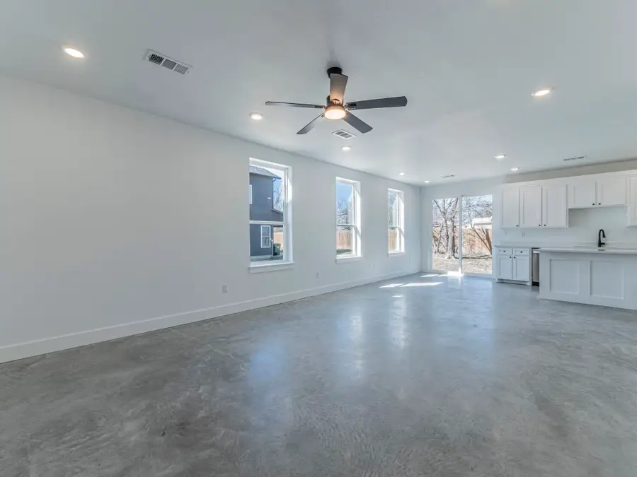 1010 E Marble Street, Burnet, TX 78611 - #2