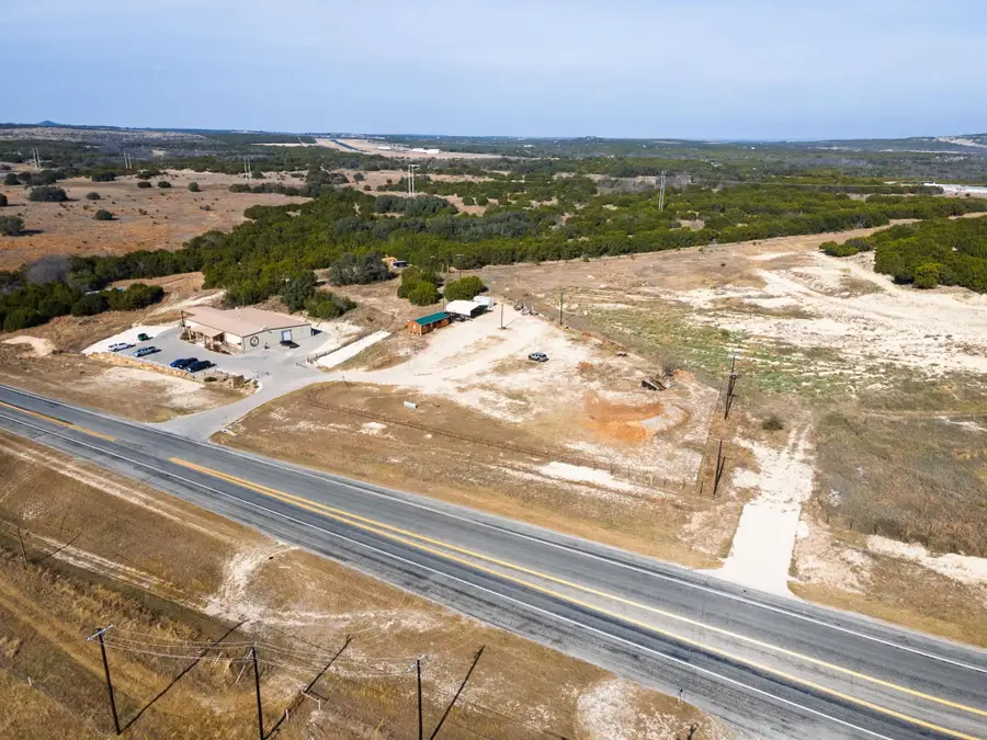 774 N Hwy 183, Lampasas, TX 76550 - #2