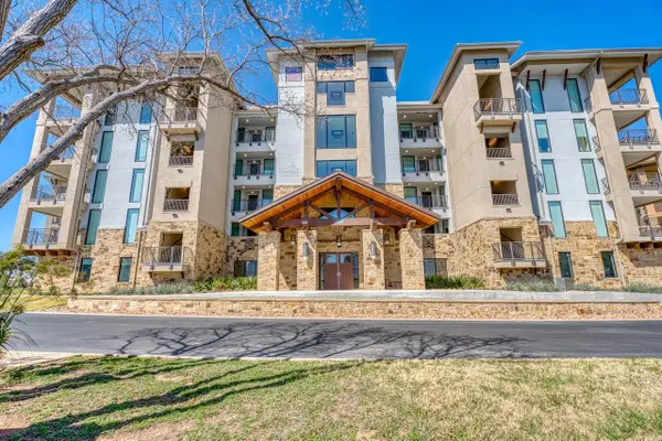 90 Island Drive, Horseshoe Bay, TX 78657