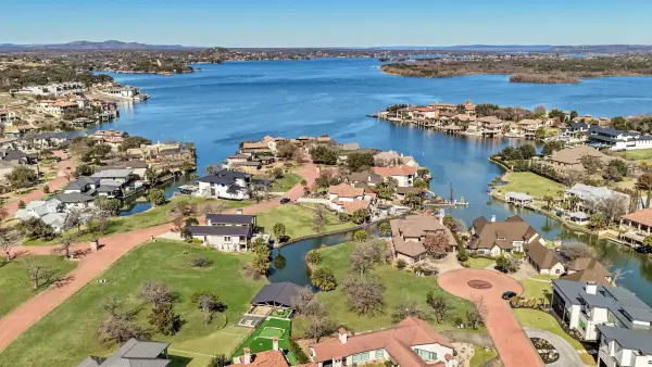 83E Applehead Island Drive, Horseshoe Bay, TX 89657