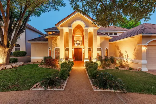 1015 Mountain Leather, Horseshoe Bay, TX 78657