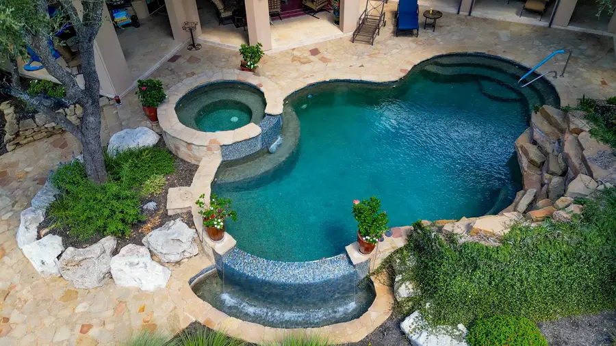 104 Orange Plume, Horseshoe Bay, TX 78657-0000 - #2