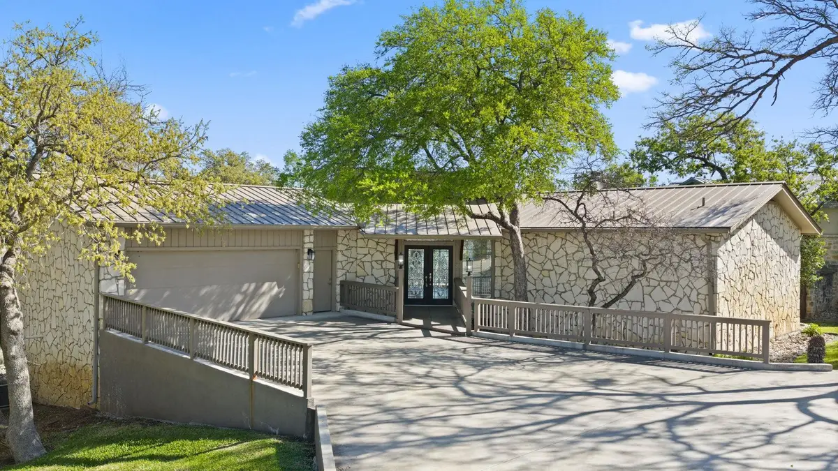 819 Broken Arrow, Horseshoe Bay, TX 78657 - #1