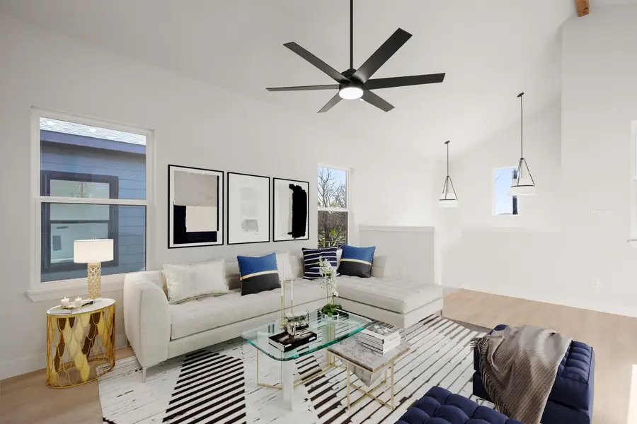 306 S Avenue P, Marble Falls, TX 78654 - #2