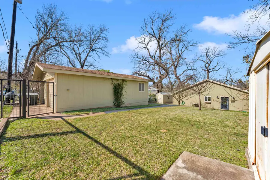 1108 S Lakeside Drive, Burnet, TX 78611 - #2