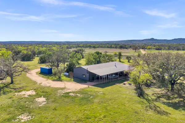 6475 Cr 216, Llano, TX 78643