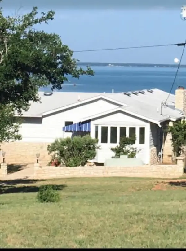 138 Suzann Lane, Burnet, TX 78611