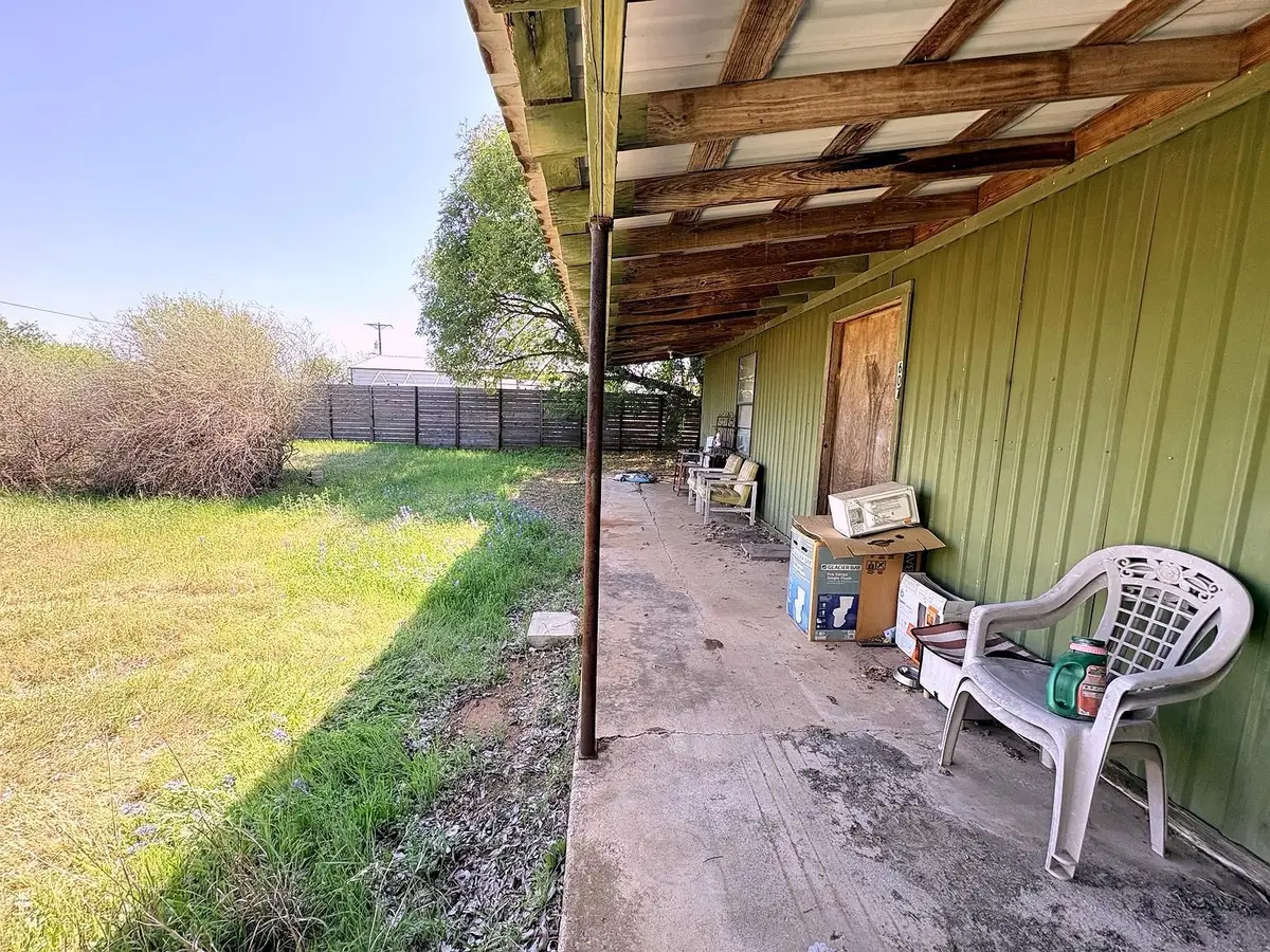 607 Lauderdale, Llano, TX 78643 - #1