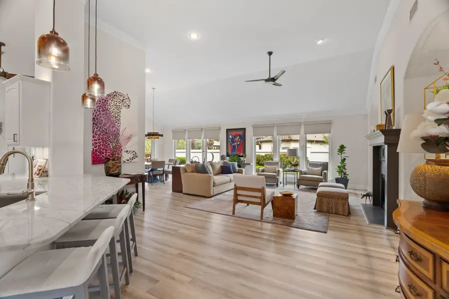 106 San Saba Court, Horseshoe Bay, TX 78657 - #3