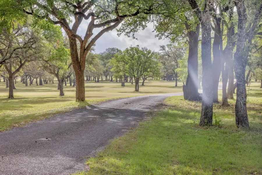 1912 Us-281 S Highway, Johnson City, TX 78636 - #2