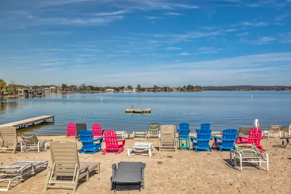 604 Highcrest Dr #322, Granite Shoals, TX 78654