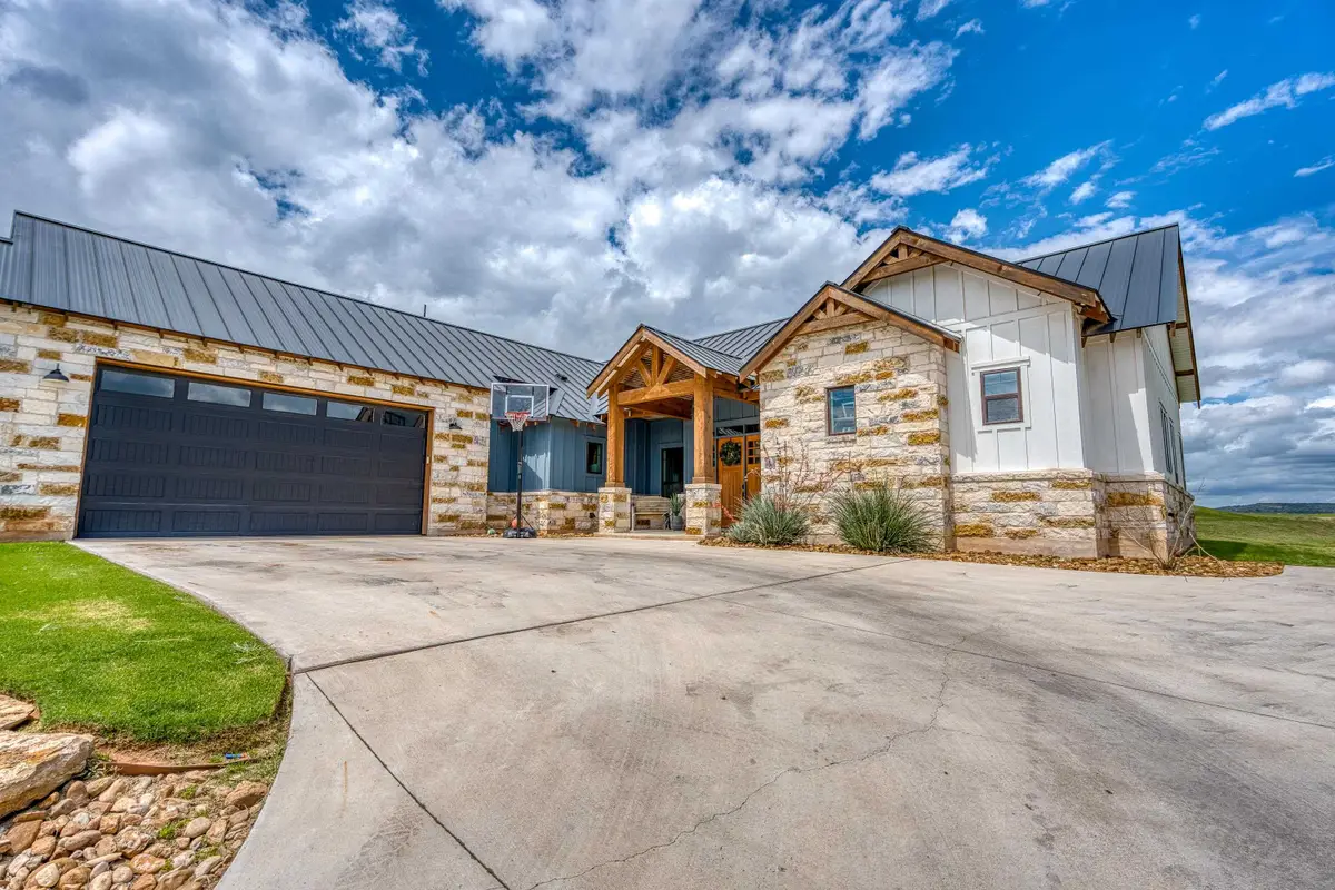 112 Legendary Estates Dr, Kingsland, TX 78639 - #1