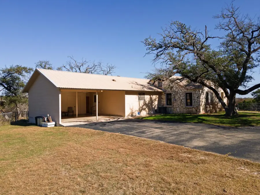 1003 N.ridge St., Lampasas, TX 76550 - #3