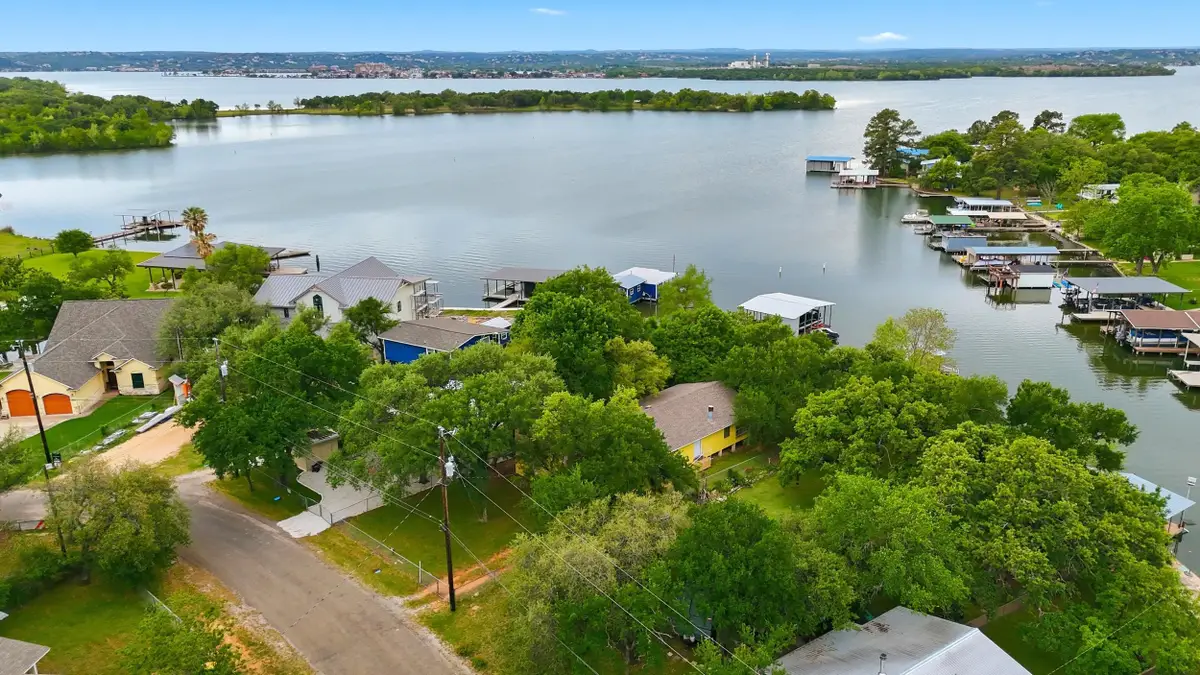 1138 Hill Circle East Dr., Granite Shoals, TX 78654 - #1